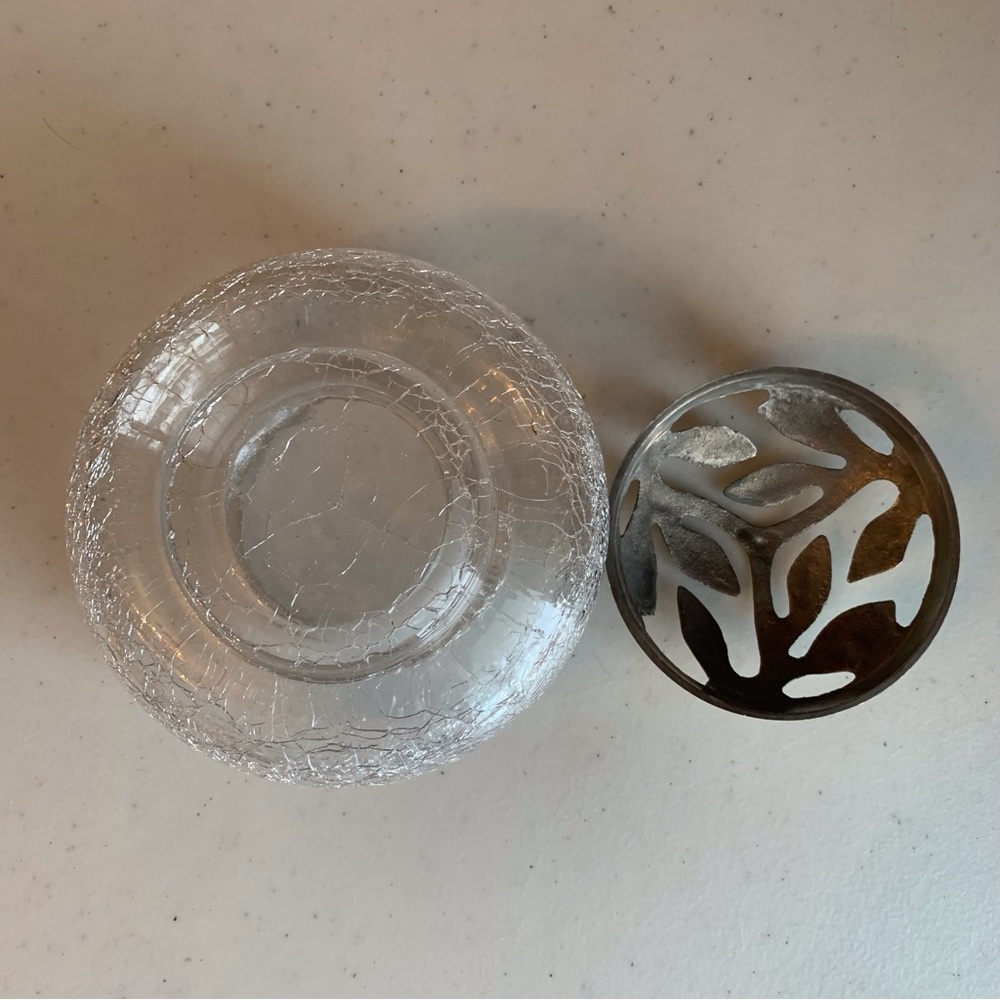 Vintage Pier 1 Clear Crackle Glass Bowl Vase With  Silver Tone Pewter Lid - Picture 7 of 8